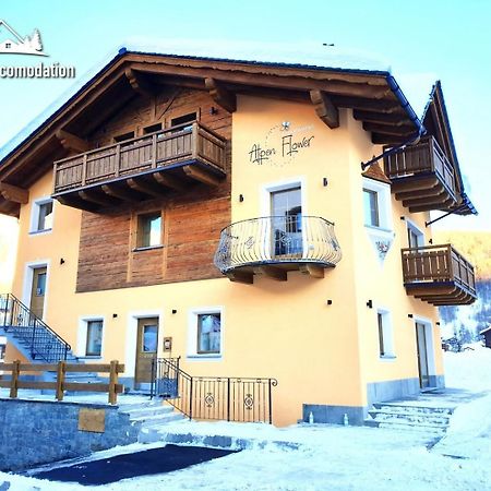 Alpen Flower By Livigno Accomodation Buitenkant foto
